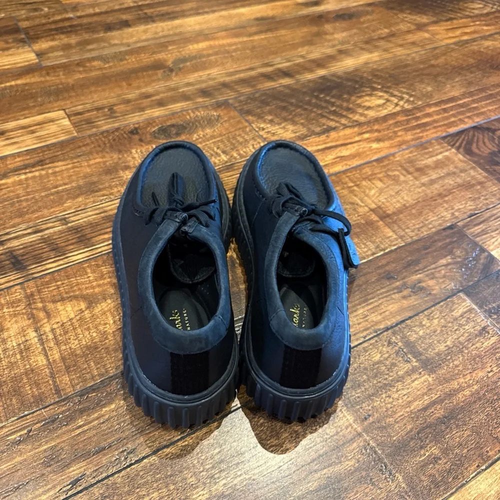 Clarks stylish black